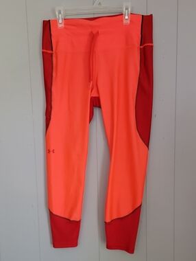 Under Armour Women's Pants Large Orange Cropped